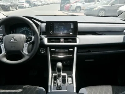 2025 Mitsubishi Xpander Cross 1.5L AT FWD Petrol Black Black GCC Specs