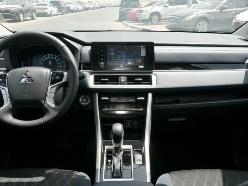 2025 Mitsubishi Xpander Cross 1.5L AT FWD Petrol Black Black GCC Specs