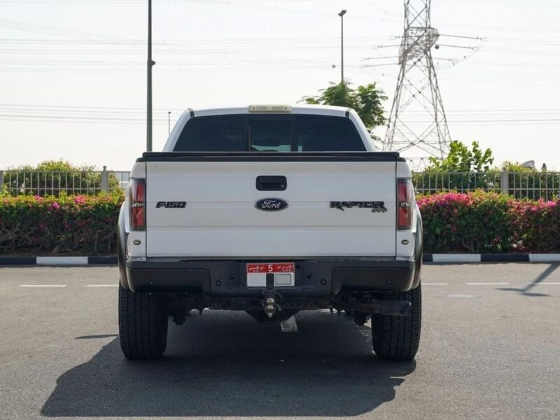 Ford Raptor SVT F-150 6.2L V8 2013 Perfect Condition White Black