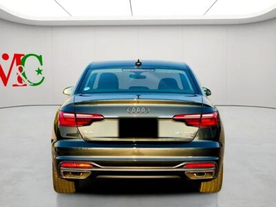 2021 Audi A4 40 TFSI 4 Cylinder Engine SUPER CLEAN CAR Grey Black