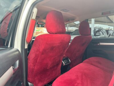 2025 Toyota Hilux 4X4 Petrol Fully Automatic GCC Specs White Red