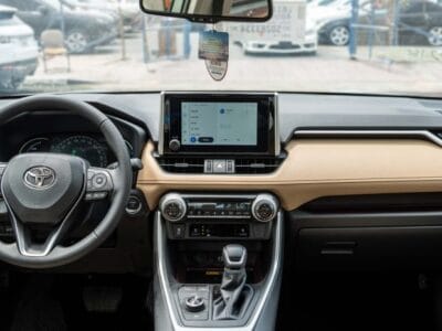 2025 Toyota Rav 4 Limited 2.5L AWD AT Hybrid (Green-Tan)