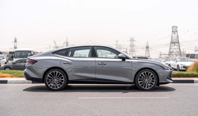 2025 MG 7 Sport Kit 1.5L Turbo AT Petrol (Gray-Green)