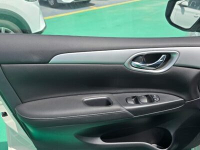 New 2024 Nissan Sentra 2.0-liter 4-Cylinder Engine White Black