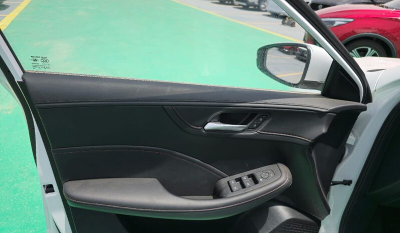 New 2024 MG MG5 1.5-liter 4-cylinder naturally aspirated Petrol Engine White