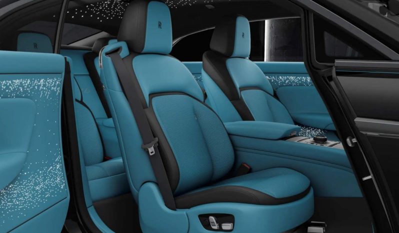 2025 Rolls-Royce Spectre Black Badge 485 kW and 793 lb‑ft 1,075 Nm Black Blue