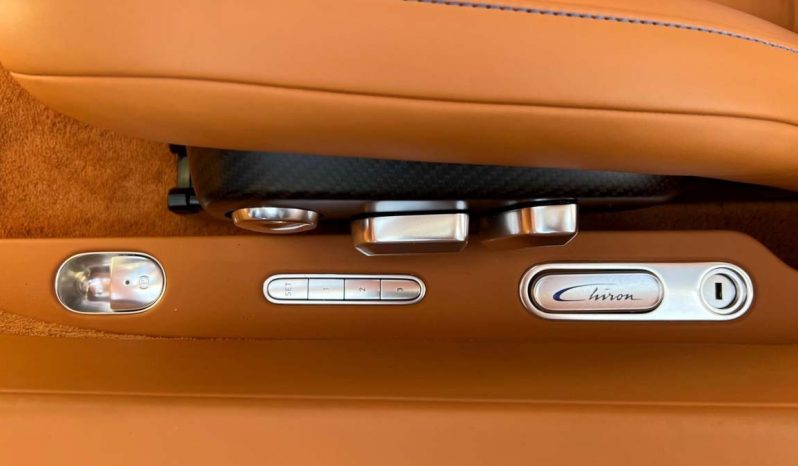 2018 Bugatti Chiron Blue Engine 8.0 L quad‑turbo W16