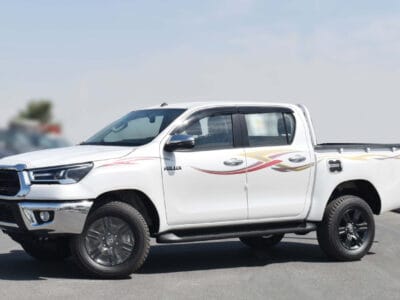 TOYOTA HILUX 2.7L AUTOMATIC TRANSMISSION FULL OPTION WITH BSM MODEL 2025