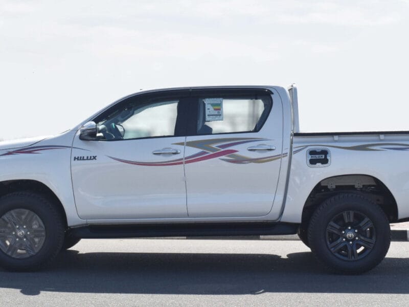 TOYOTA HILUX 2.7L AUTOMATIC TRANSMISSION FULL OPTION WITH BSM MODEL 2025