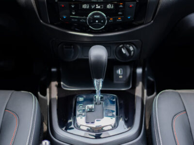 2025 Nissan Navara Pro-4X 2.5L AT Diesel 2.5 L Inline‑4 Twin‑Turbo Diesel Gray