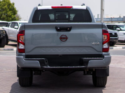 2025 Nissan Navara Pro-4X 2.5L AT Diesel 2.5 L Inline‑4 Twin‑Turbo Diesel Gray