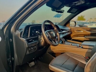 2023 CADILLAC ESCALADE ESV FULL OPTION CHASSIS GUARANTEE Black