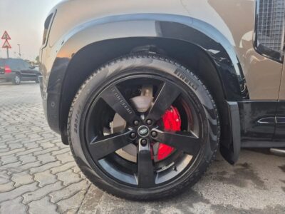 2021 Land Rover Defender P400 110 SE 3.0L (5 Seater)