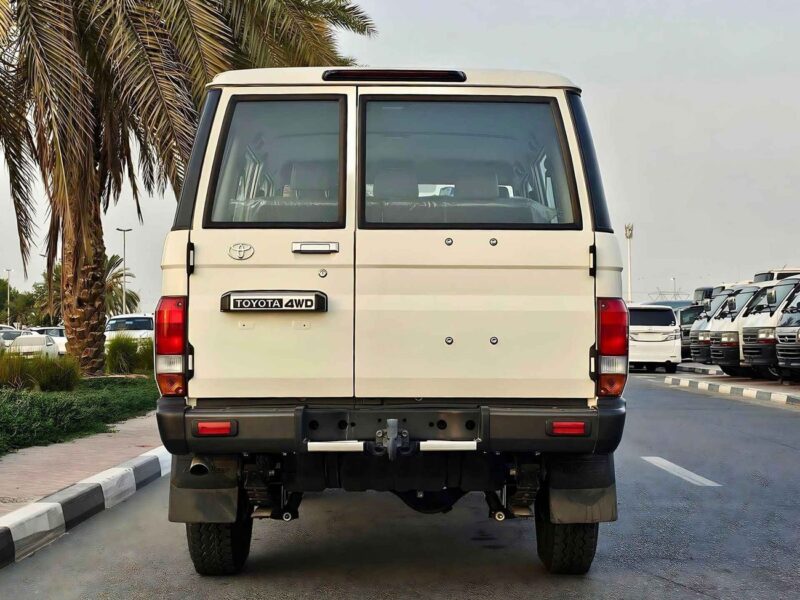 2025 Toyota Land Cruiser 70 4.2L DIESEL M/T 4WD White