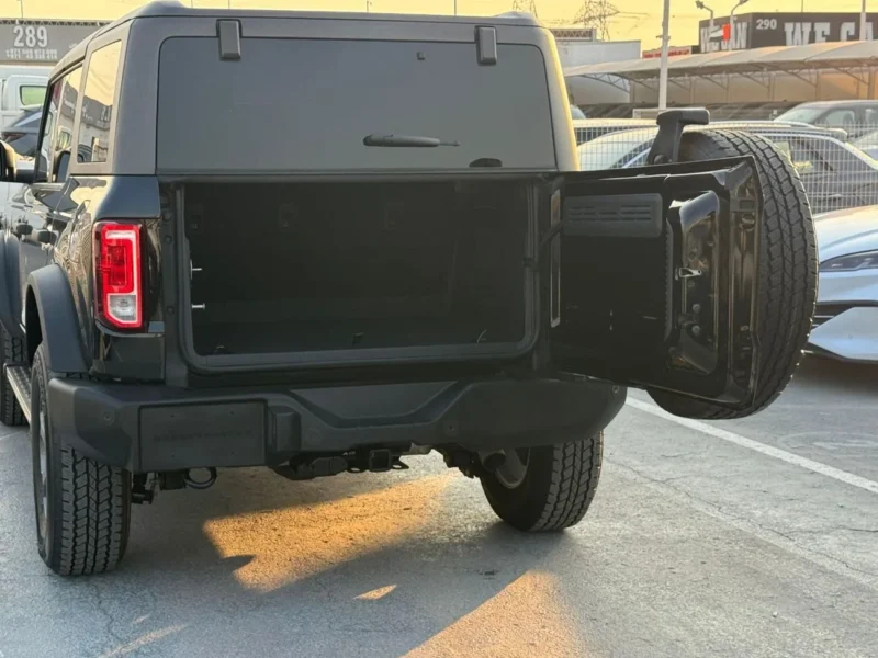 Ford Bronco 2.0L 4 Cylinders Engine Turbocharged Petrol 4WD 2023 Black