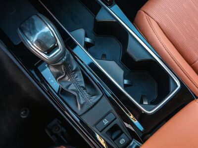 2024 Toyota Camry GLX Hybrid Sedan White Tan