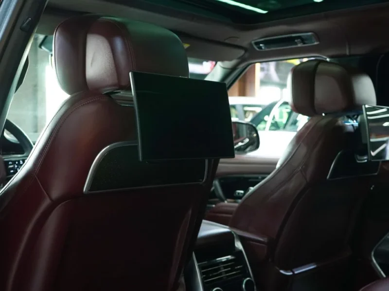 2026 Land Rover Range Rover AUTOBIOGRAPHY 8 Cylinder Black Burgundy