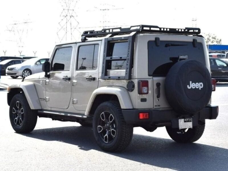 2018 Jeep Wrangler 3.6 litre 6 Cylinder Engine Petrol Beige Black