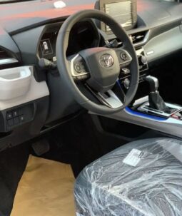 2024 Toyota Veloz Toyota 1.5L 4 Cylinder Engine 2WD Red Black