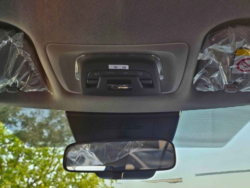 2025 Toyota Corolla Cross HYBRID ELITE 2.0L Engine White Black