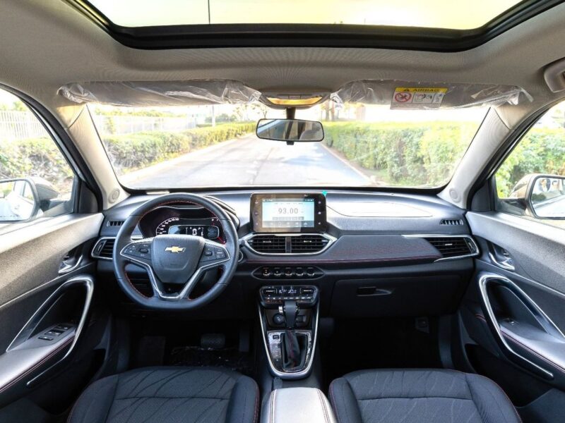 Chevrolet Groove Premier 1.5L 2024 GCC Full Option Silver Black