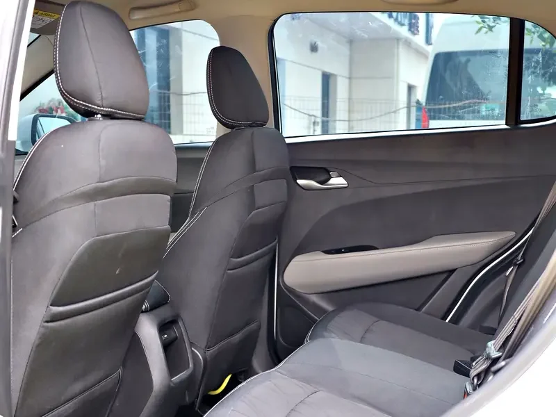 2023 Chevrolet Groove LT 4 Cylinders Engine Petrol GCC Specs White SUV