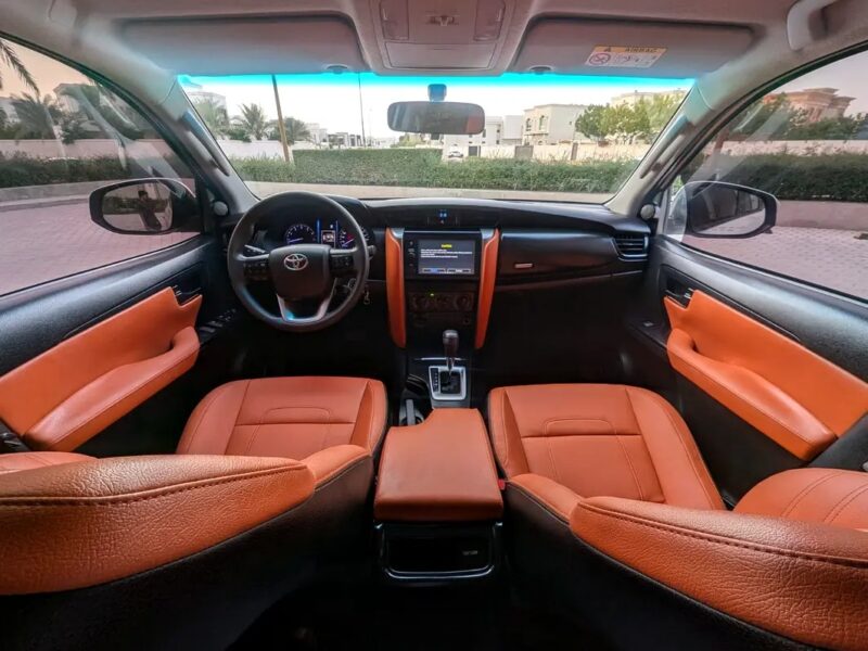 2022 Toyota Fortuner EXR 4X4 V4 2.7L GCC IN EXCELLENT CONDITION White Brown