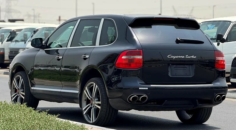 2009 Porsche Cayenne Turbo 8 Cylinder Engine Neat & Clean Car Black Brown