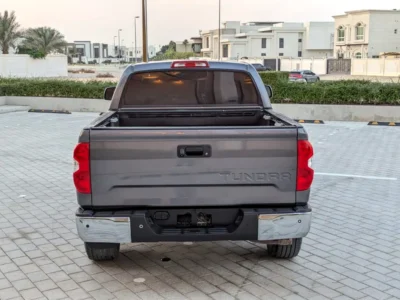 2015 Toyota Tundra Crewmax Limited 8 Cylinders Engine Grey Brown