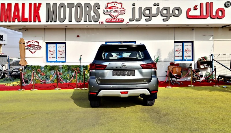 2022 Nissan Xterra SE 4 Cylinder Engine SUV GCC Specs Grey Beige