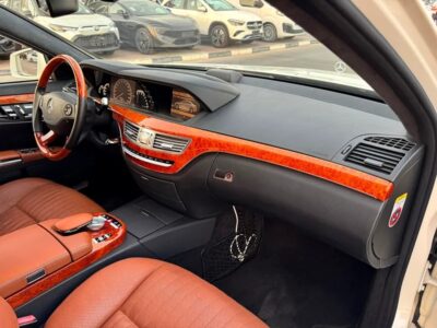 2008 Mercedes-Benz S-Class S 550 Excellent Condition White Brown