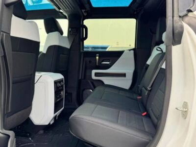 2024 GMC Hummer EV PICKUP 1.5L ELECTRIC GCC Specs White Black