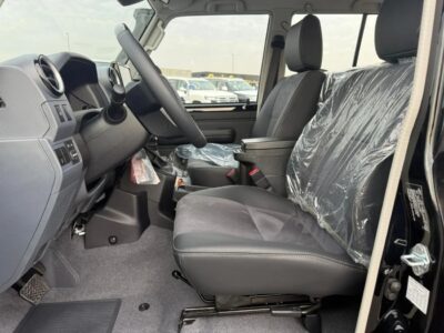 Toyota Land Cruiser LC 76 LX.Z 4WD FULL OPTION 2.8 DIESEL Black