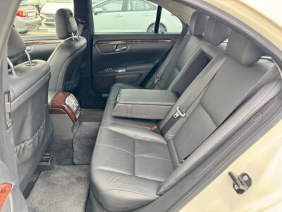 2008 Mercedes-Benz S 350 3.5-liter 6 cylinders Engine White Black