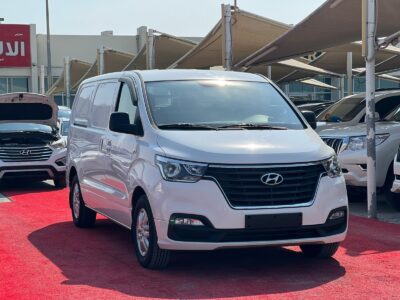2021 Hyundai H1 Van Automatic Diesel Korean Specs 2 Keys White