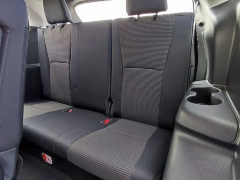 Toyota Highlander GLE 2.5L Hybrid 2023 4WD SUV Grey Black GCC Specs