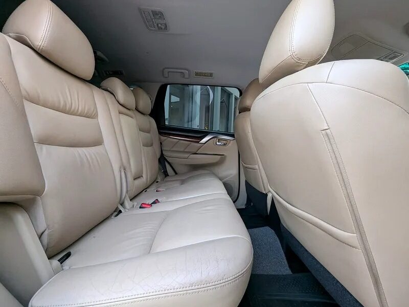 2017 Mitsubishi Montero Sport GLX 4WD GCC IN EXCELLENT CONDITION White Beige