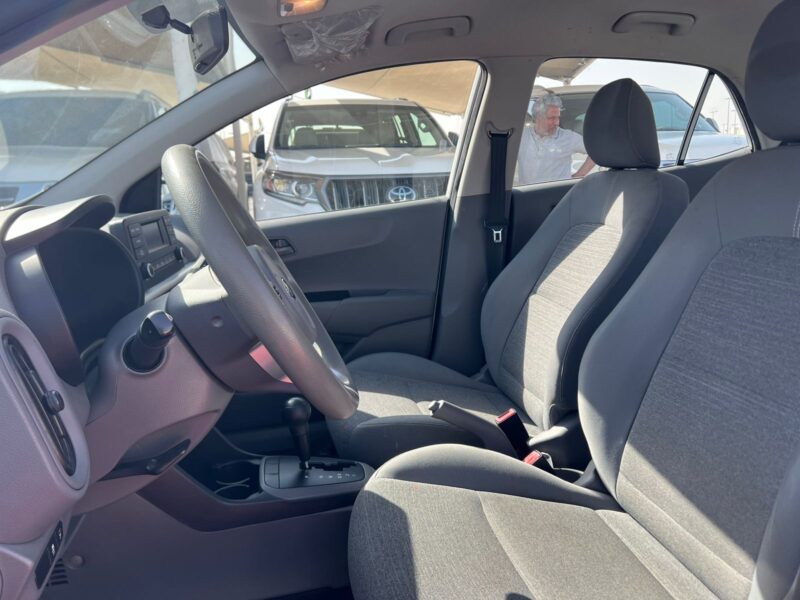2021 Kia Picanto GCC Specifications Automatic White Grey