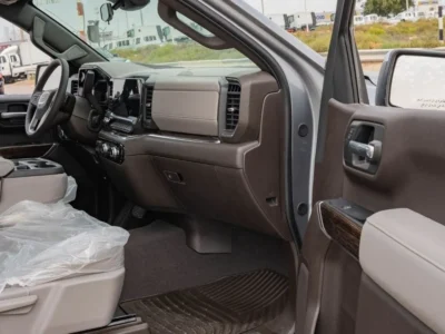 GMC Sierra 2025 GMC Sierra SLE V8 5.3L AT Petrol Single Cab Grey Beige