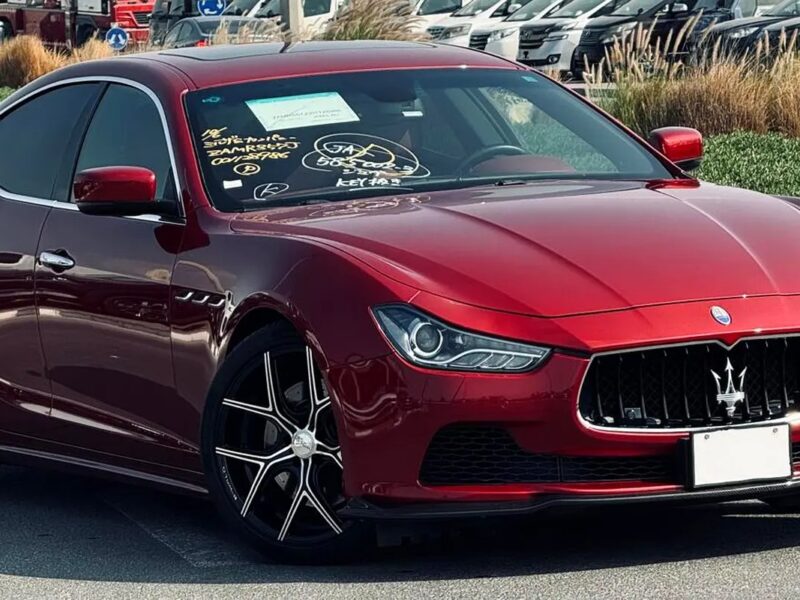 2014 Maserati Quattroporte Base CLEAN TITLE Neat and Clean Car Red