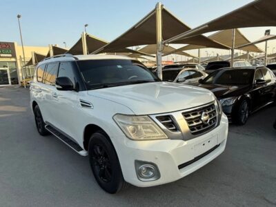 2013 Nissan Patrol SE 4.0 litre 6 Cylinder Engine SUV White Beige