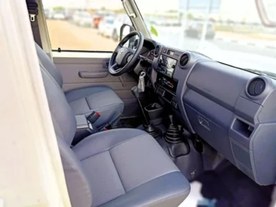 2025 Toyota Land Cruiser Pick Up Double Cabin Diesel 4.2L 6V MT White Grey