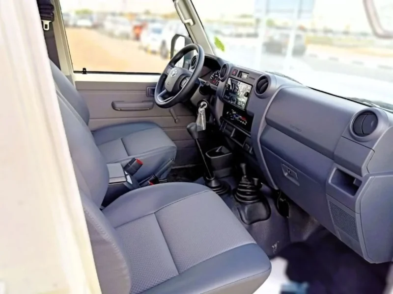 2025 Toyota Land Cruiser Pick Up Double Cabin Diesel 4.2L 6V MT White Grey