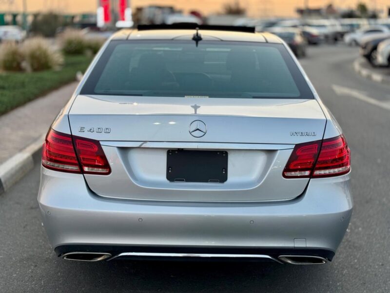 2014 Mercedes-Benz E 400 3.0-litre 6-Cylinder Engine Silver Beige