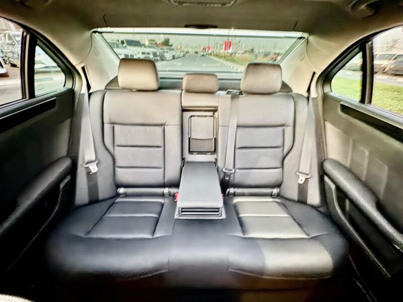 2009 Mercedes-Benz E 350 3.5 Liters V6 Engine Silver Black