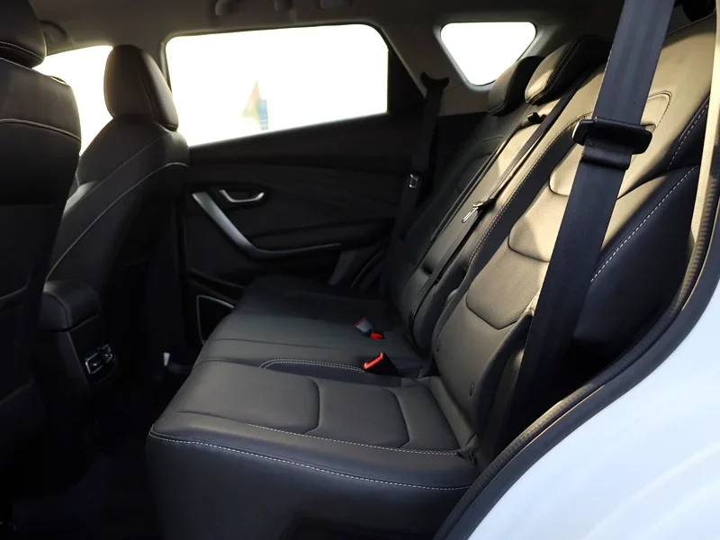 2023 Jetour X70 Comfort 4 Cylinder Engine GCC Specs White Black