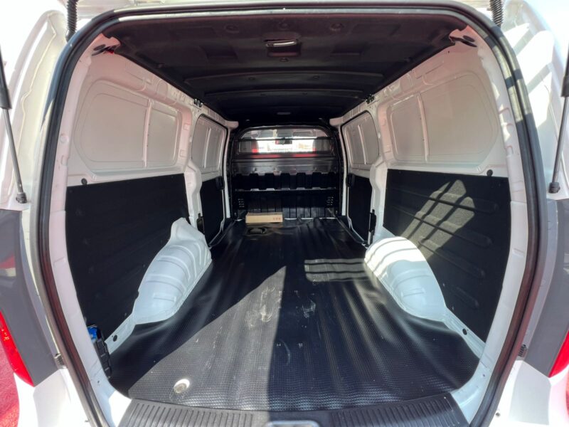 2021 Hyundai H1 Van Automatic Diesel Korean Specs 2 Keys White