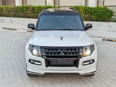 2020 Mitsubishi Pajero Signature Edition GCC IN EXCELLENT CONDITION White Black