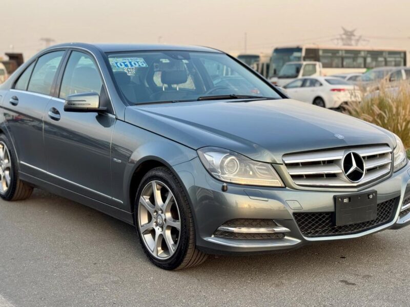 2012 Mercedes-Benz C 350 3.5-liter V6 Engine Grey Black