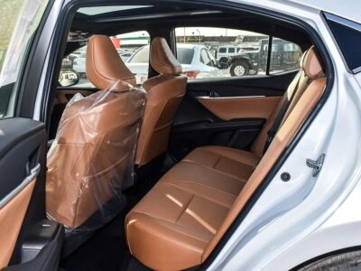 2025 Toyota Camry GREND 2.5L 4 Cylinder Engine GCC White Tan